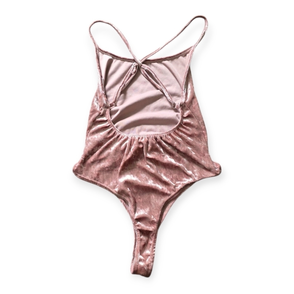🔥5 FOR $25🔥Full Tilt Crushed Velvet Bodysuit, Blush Pink, Size M - Picture 4 of 12